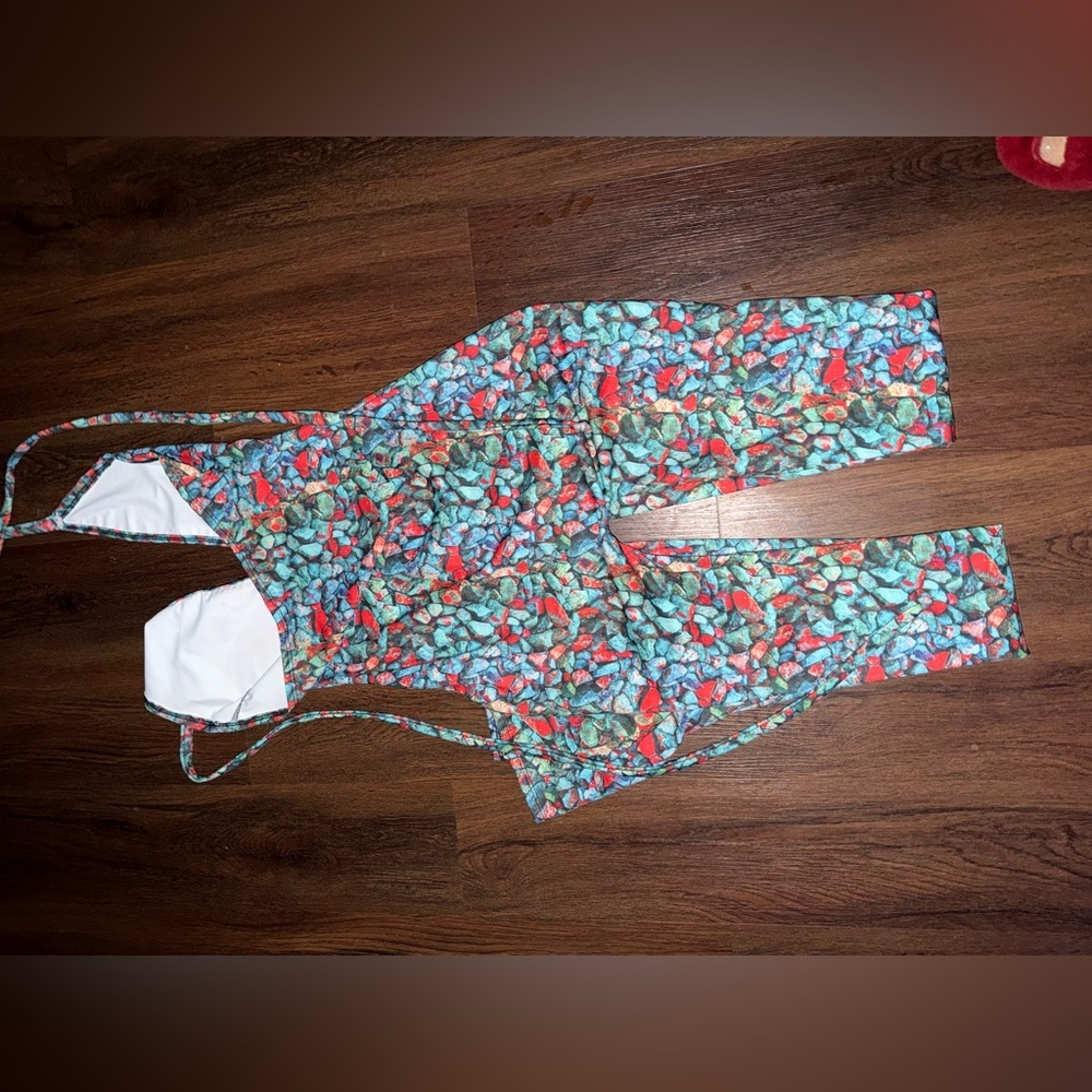 JLORRAINE
DESIGNS SEASHORE JUMPSUIT NWOT RARE SOLD OUT PRINT SEXY PRINTED $148 - Picture 9 of 10